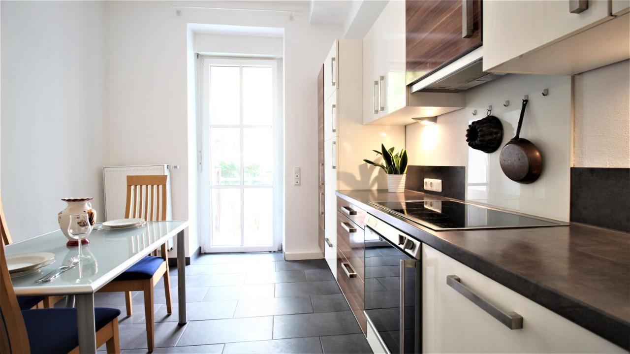 ➤Private Room - Heart Of Downtown With Terrace Würzburg Exteriör bild