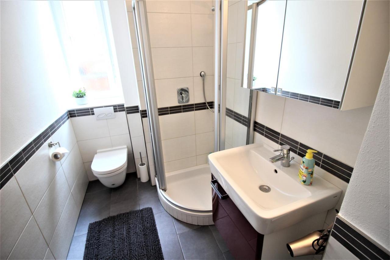 ➤Private Room - Heart Of Downtown With Terrace Würzburg Exteriör bild