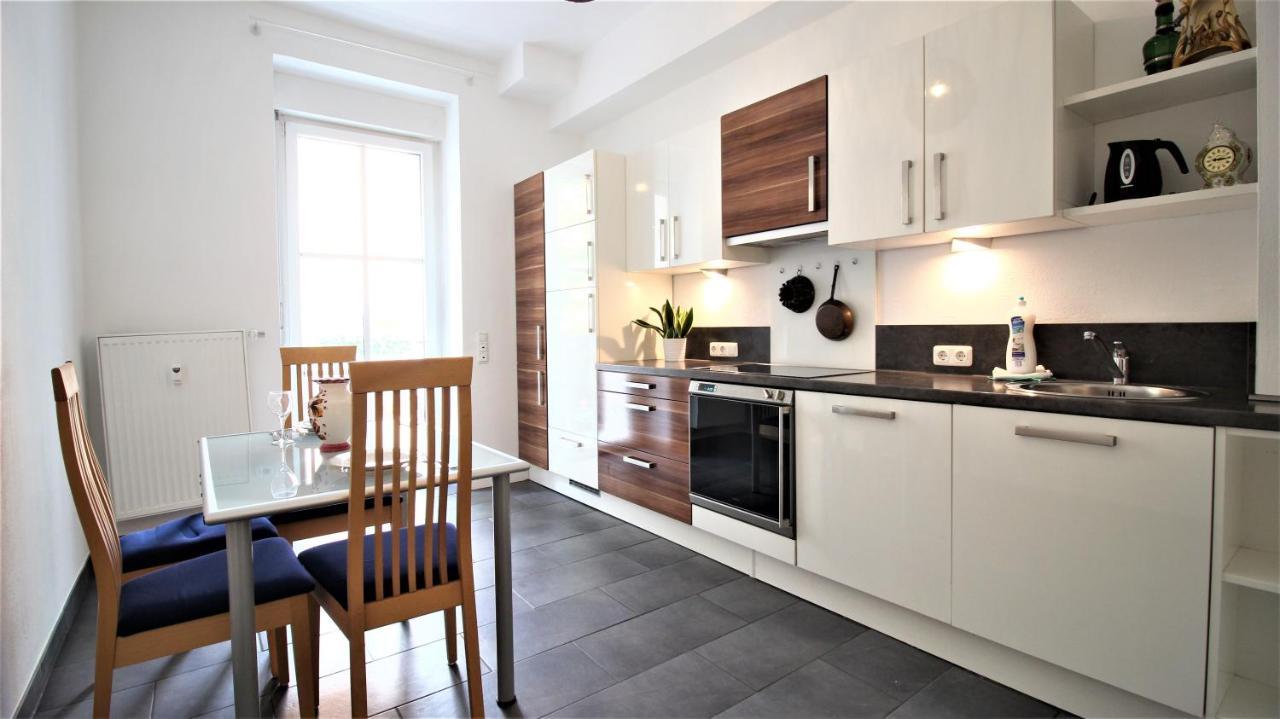 ➤Private Room - Heart Of Downtown With Terrace Würzburg Exteriör bild