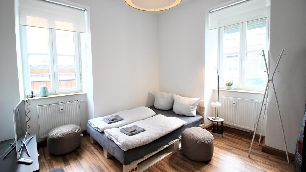 ➤Private Room - Heart Of Downtown With Terrace Würzburg Exteriör bild