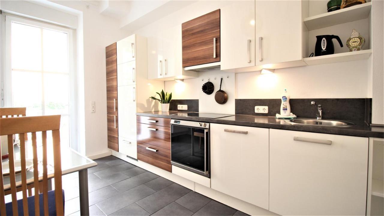 ➤Private Room - Heart Of Downtown With Terrace Würzburg Exteriör bild